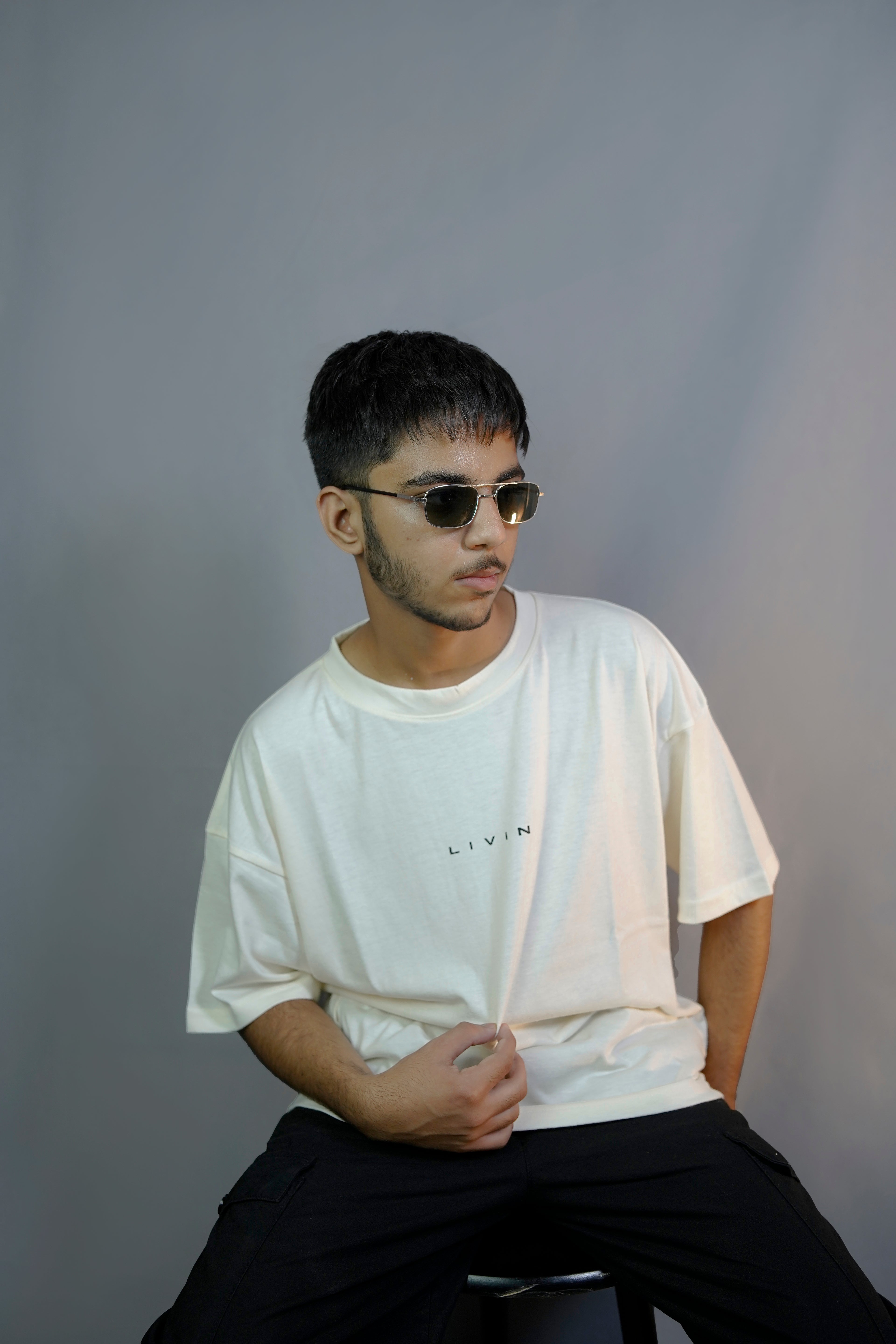 UNISEX OVERSIZED BEIGE TEE