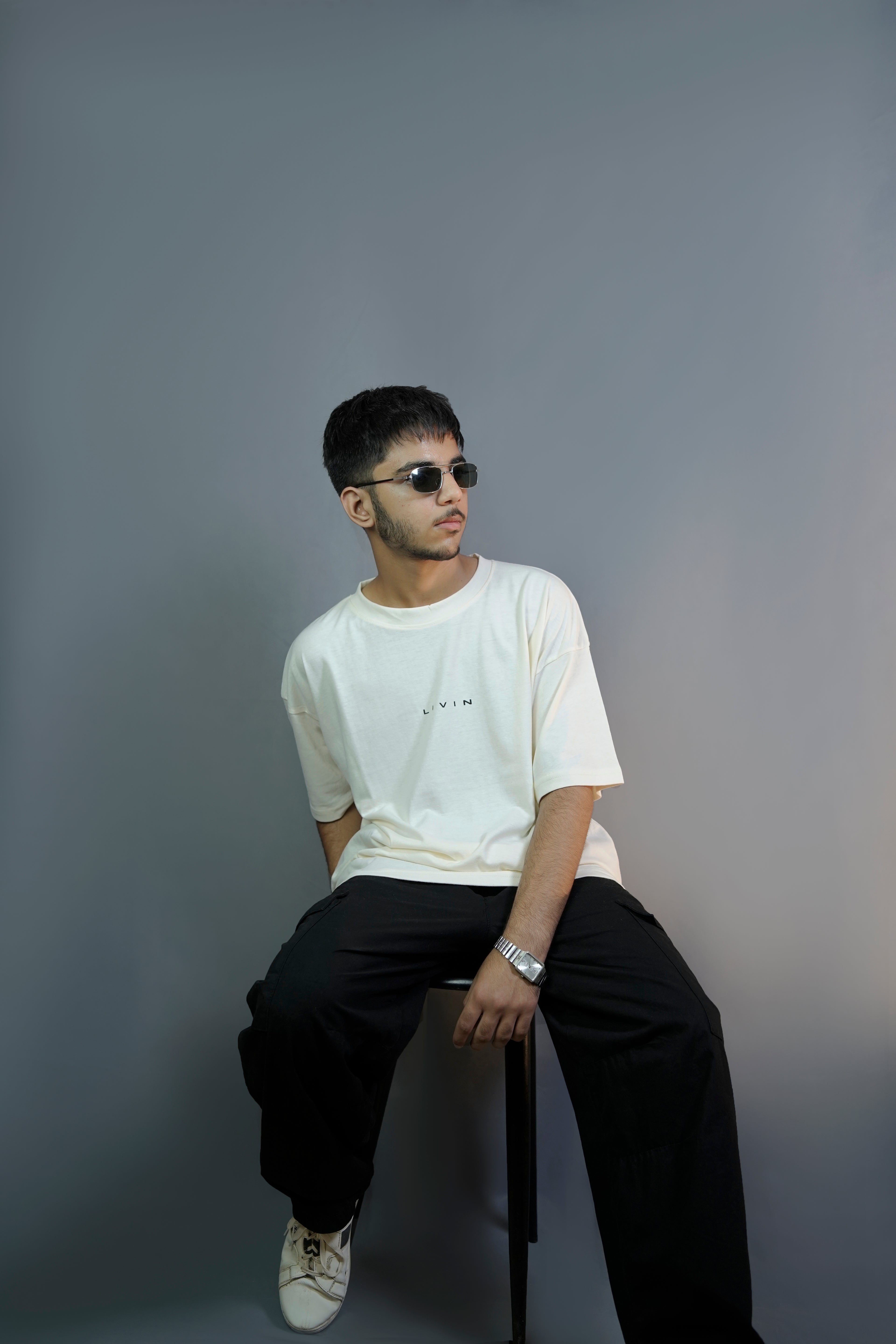 UNISEX OVERSIZED BEIGE TEE