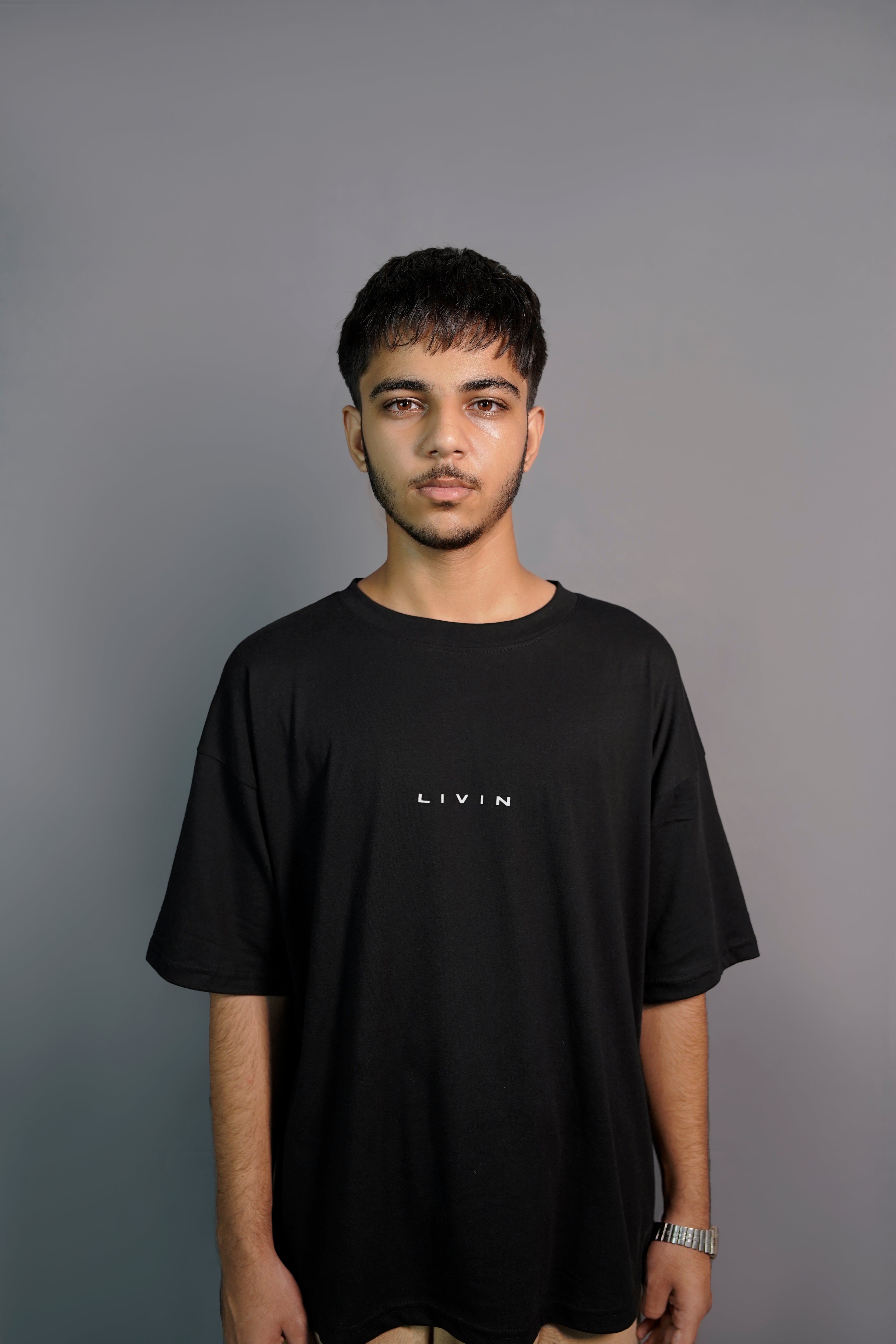 UNISEX OVERSIZED BLACK TEE